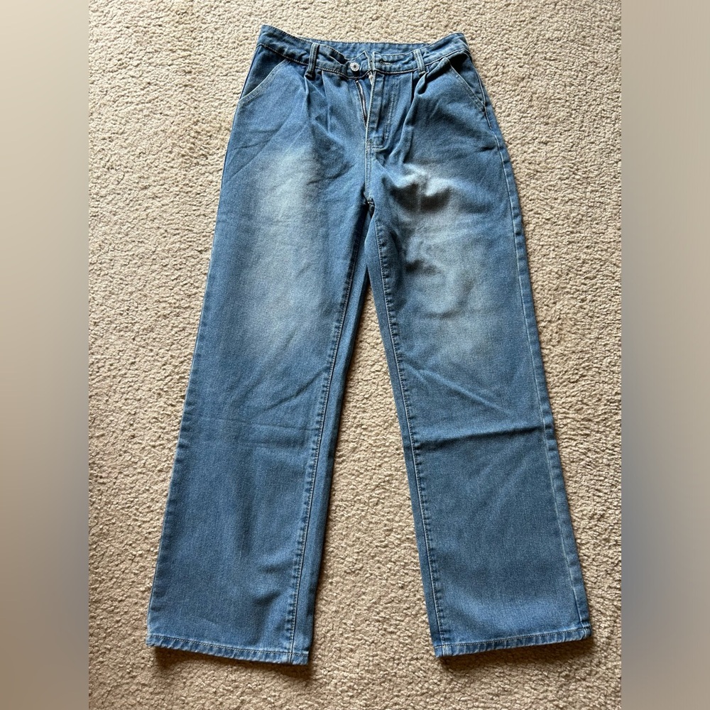 Pleated New Jeans